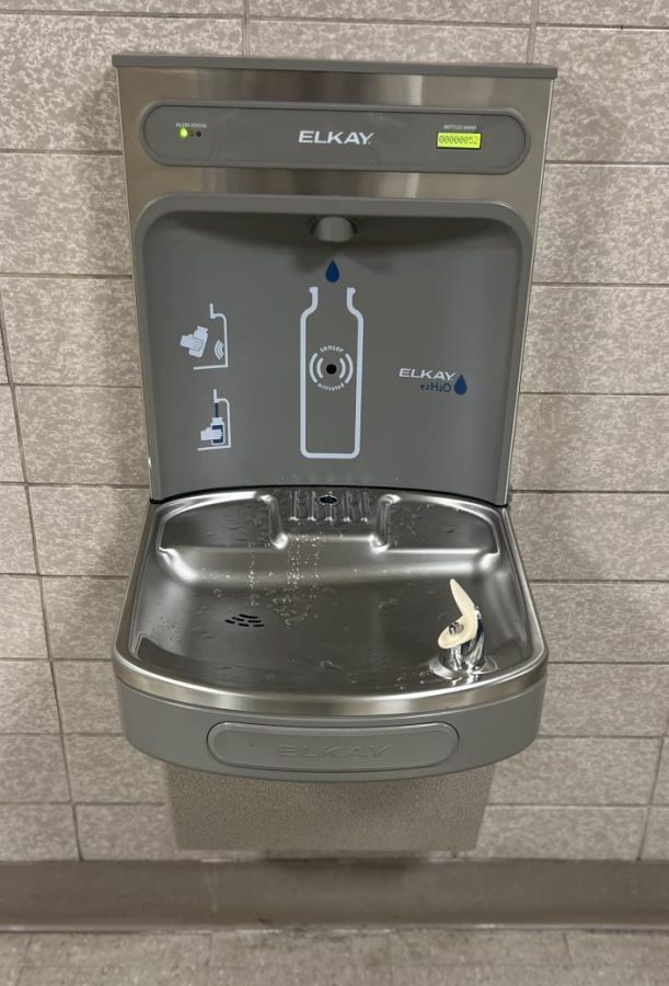 One of the 6 new water fountains at LHS
