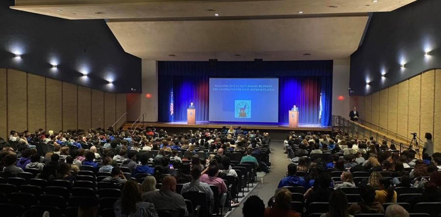 The LHS Cousins Auditorium was filled with students who attended the State Representative Debate.