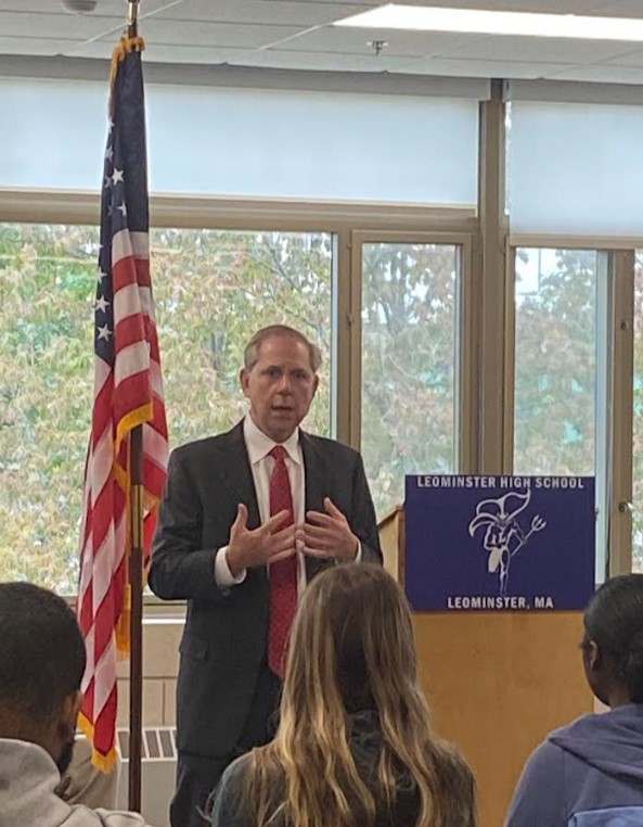 Mr. Justice David A. Lowy addresses LHS Law students. 